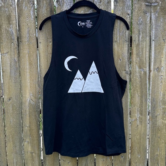 ZYIA Tops - Zyia Active Mountain Moon Muscle Tank Black Sz XL